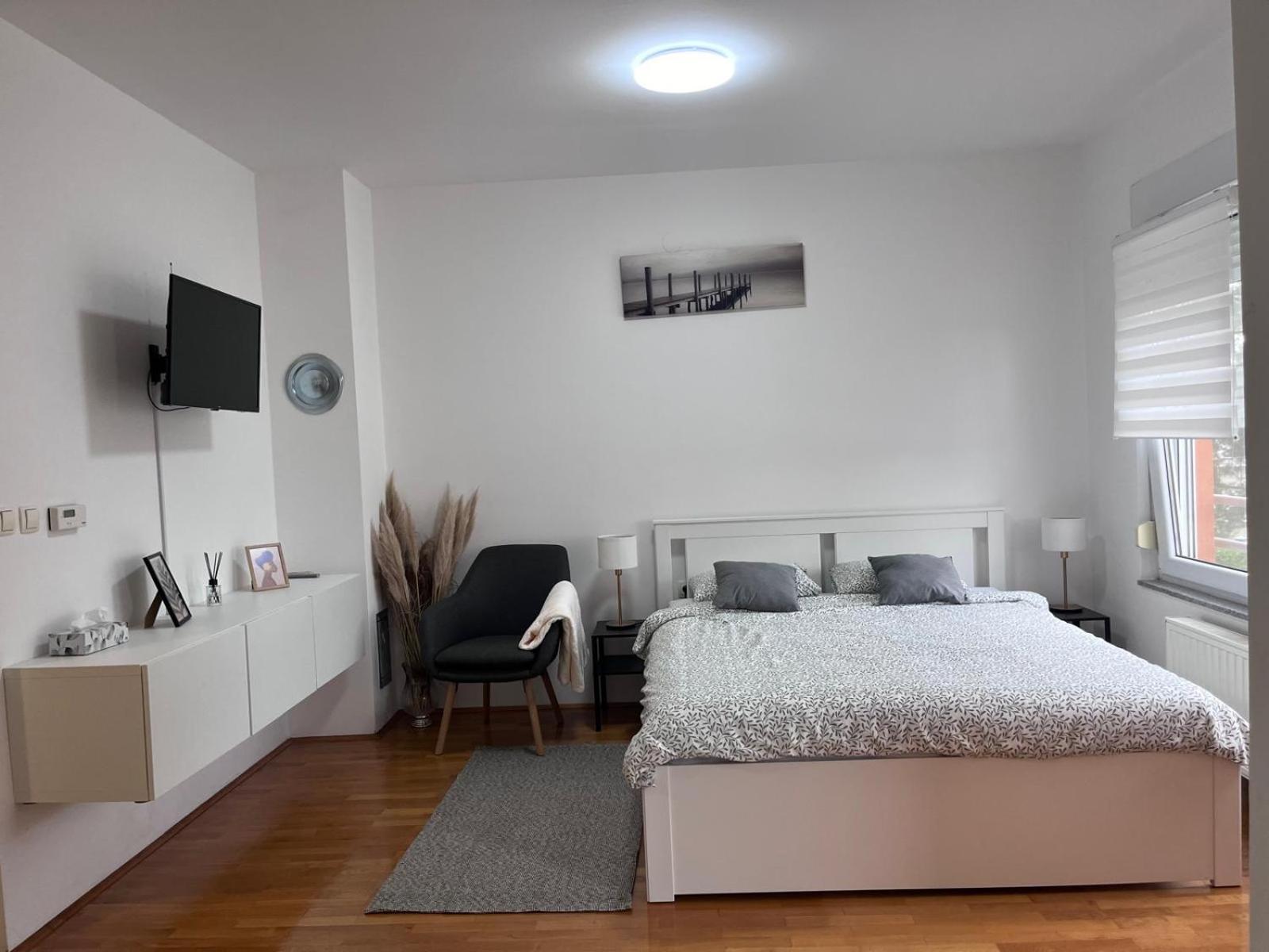 Studio Apartman - Sweet&Little Vrbovec Exteriör bild